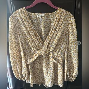 EUC Women’s Max Studio Blouse